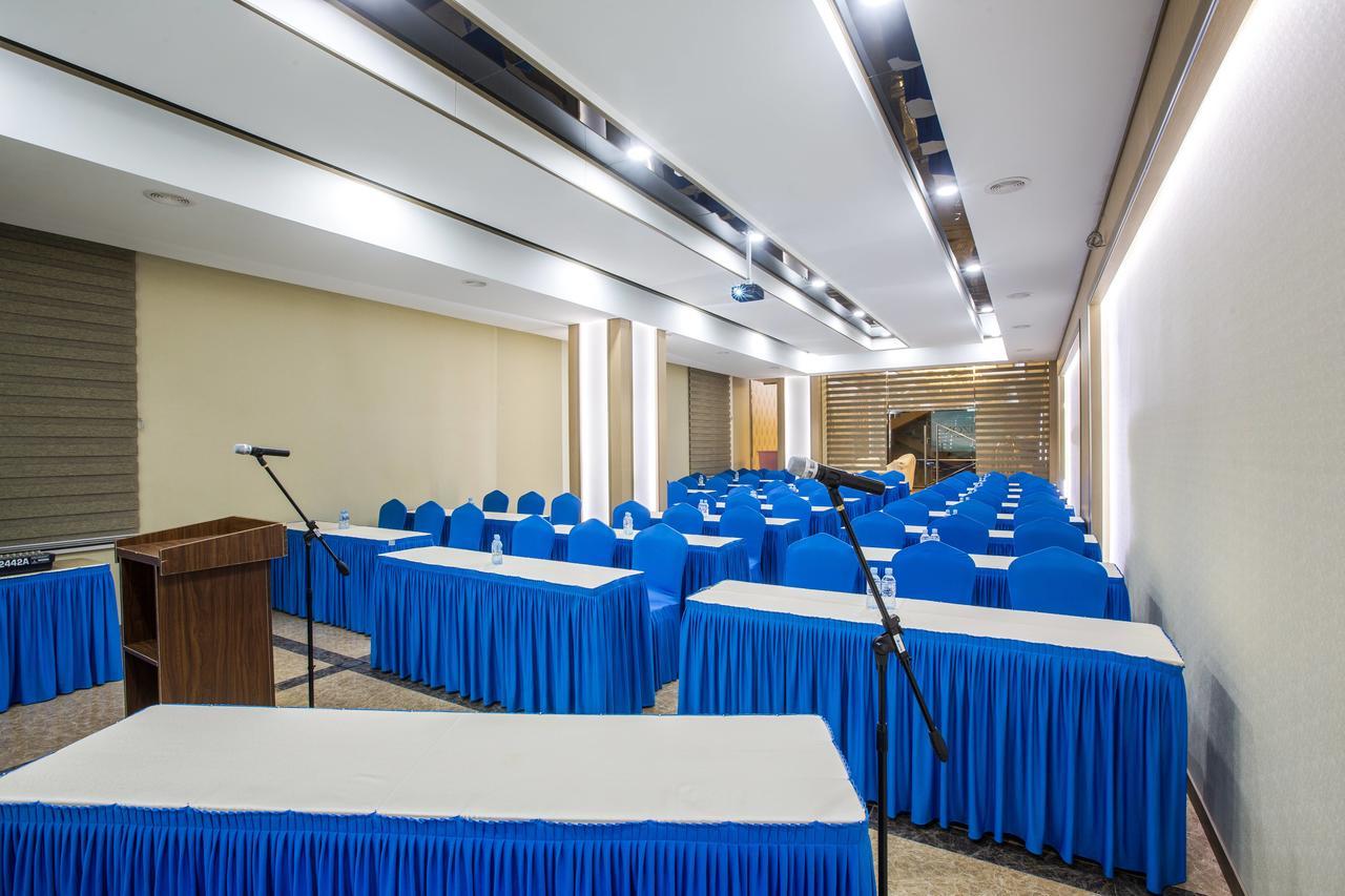 Grand Hill Hotel אולן בטור מראה חיצוני תמונה