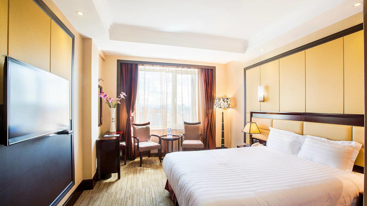 Grand Hill Hotel אולן בטור מראה חיצוני תמונה